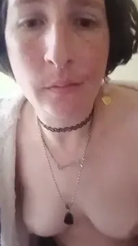 rusa0, en directo ahora en Amateur.tv