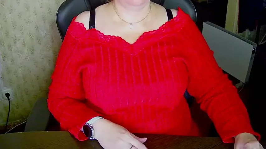 Rapunzel7, live now on SugarCams